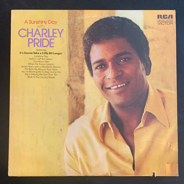 LP Charley Pride 'A Sunshiny Day With' (1972) VG+/VG country vinyl record