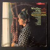 LP Skeeter Davis 'What Does It Take (To Keep a Man Like You Satisfied)' (1967) VG/VG vinyl record