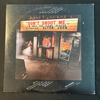 LP Elton John 'Don't Shoot Me I'm Only the Piano Player' (1972) VG/VG vinyl record